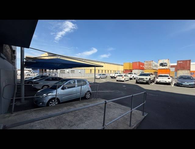 760M² OFFICE TO LET IN CONGELLA